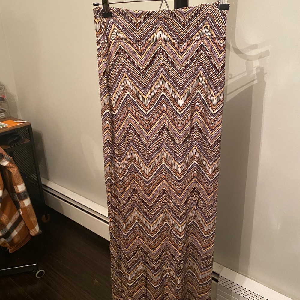 Patterned Maxi Skirt - image 3